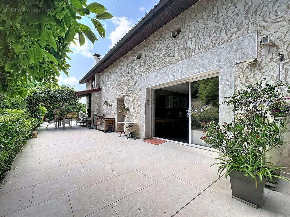 Maison à FRANCHEVILLE