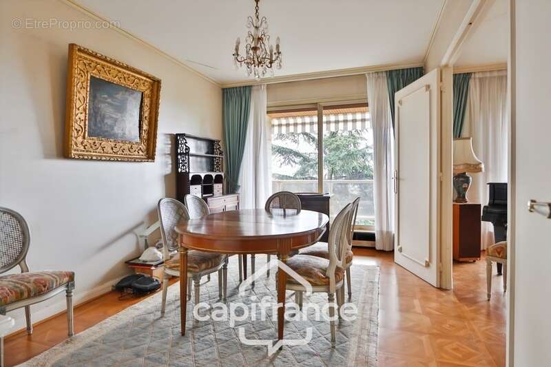 Appartement à SAINT-CLOUD