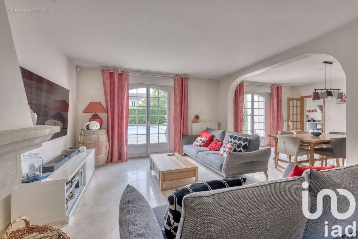 Photo 2 - Maison à LE PLESSIS-TREVISE
