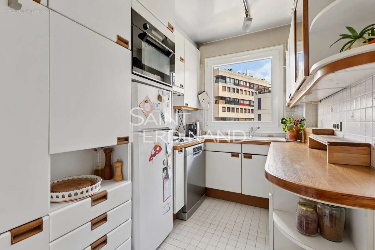 Appartement à PARIS-15E