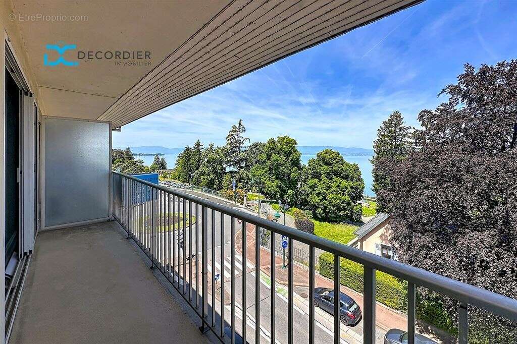 Appartement à EVIAN-LES-BAINS