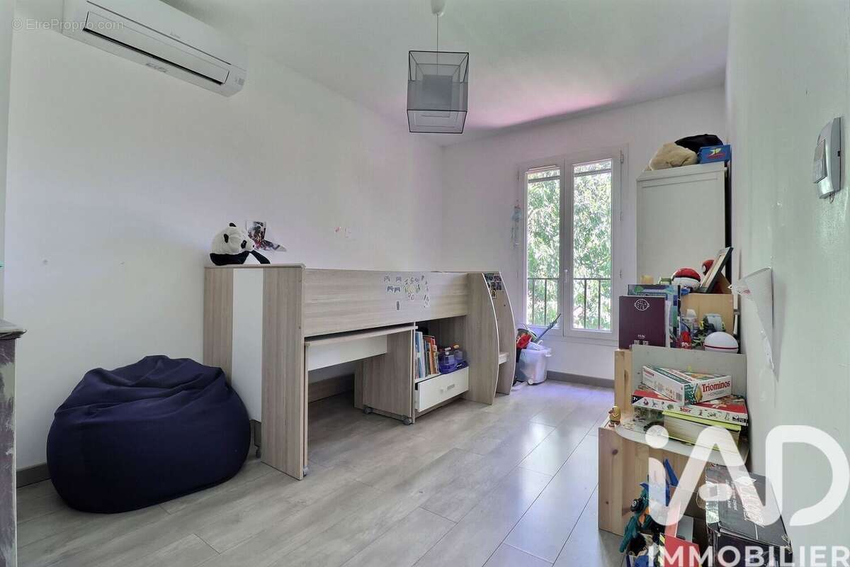 Maison 80 m² à Vitrolles  - photo 7