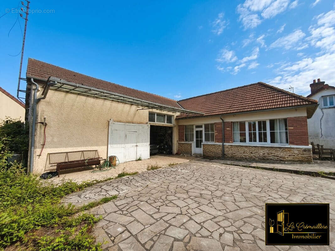Maison à vendre Le Granges le Roi, dépendance, loft - Maison à LES GRANGES-LE-ROI