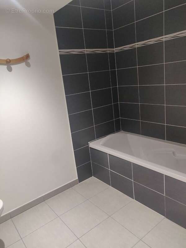 Appartement à CAILLOUX-SUR-FONTAINES