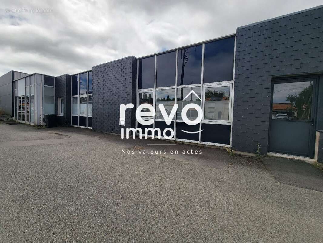 Bâtiment professionnel de 361 m² avec locataire en place et fort potentiel d'exploitation - photo 10
