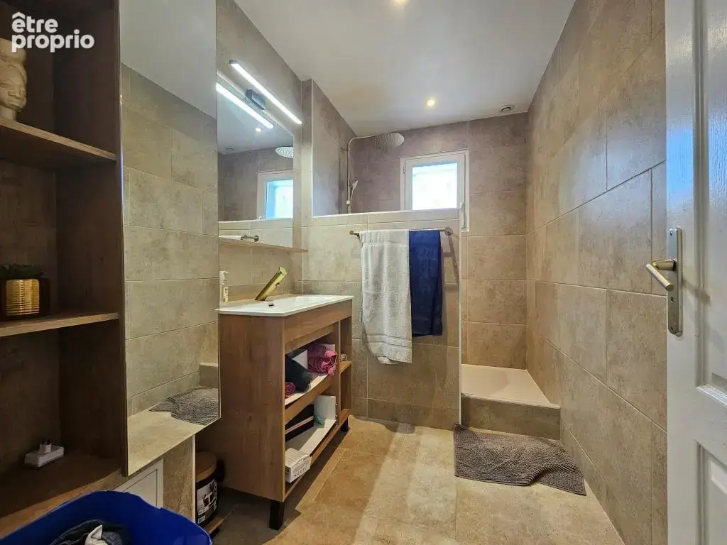 Maison contemporaine de 105 m2   4 chambres   sans vis-à-vis - SAINT-YZAN-DE-SOUDIAC (33920) - photo 6