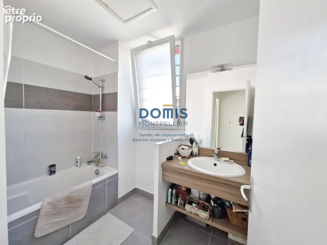 À vendre   Villa T4 avec jardin, piscine et 2 garages   Prades-le-Lez - photo 8