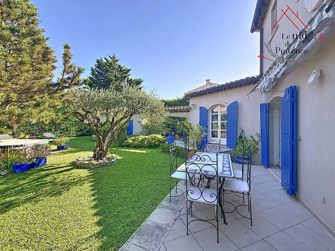 Maison à SAINT-SATURNIN-LES-AVIGNON