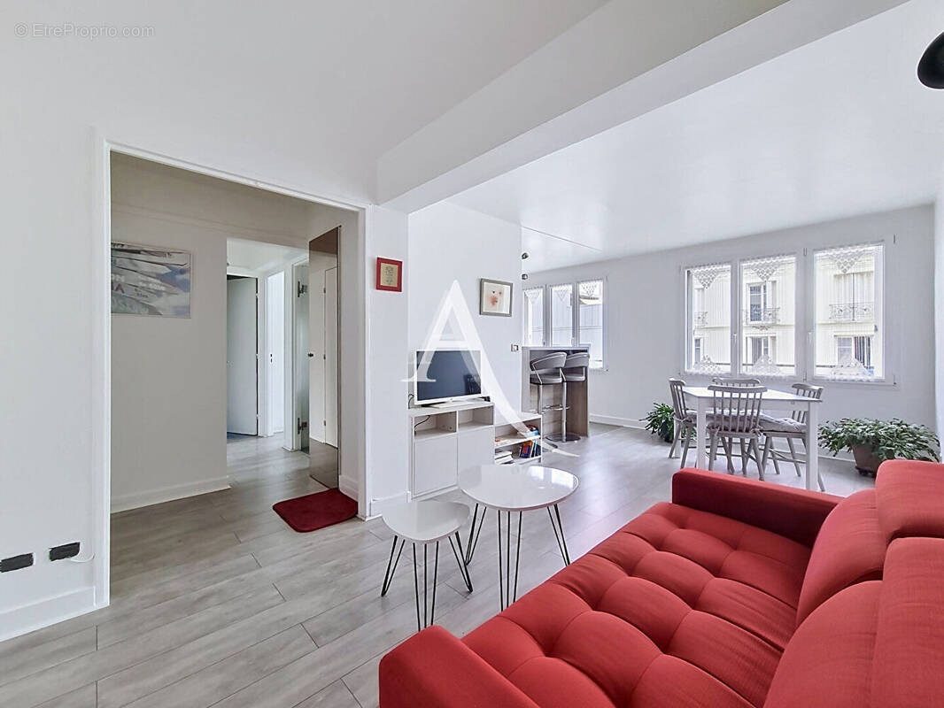 Appartement à PARIS-20E