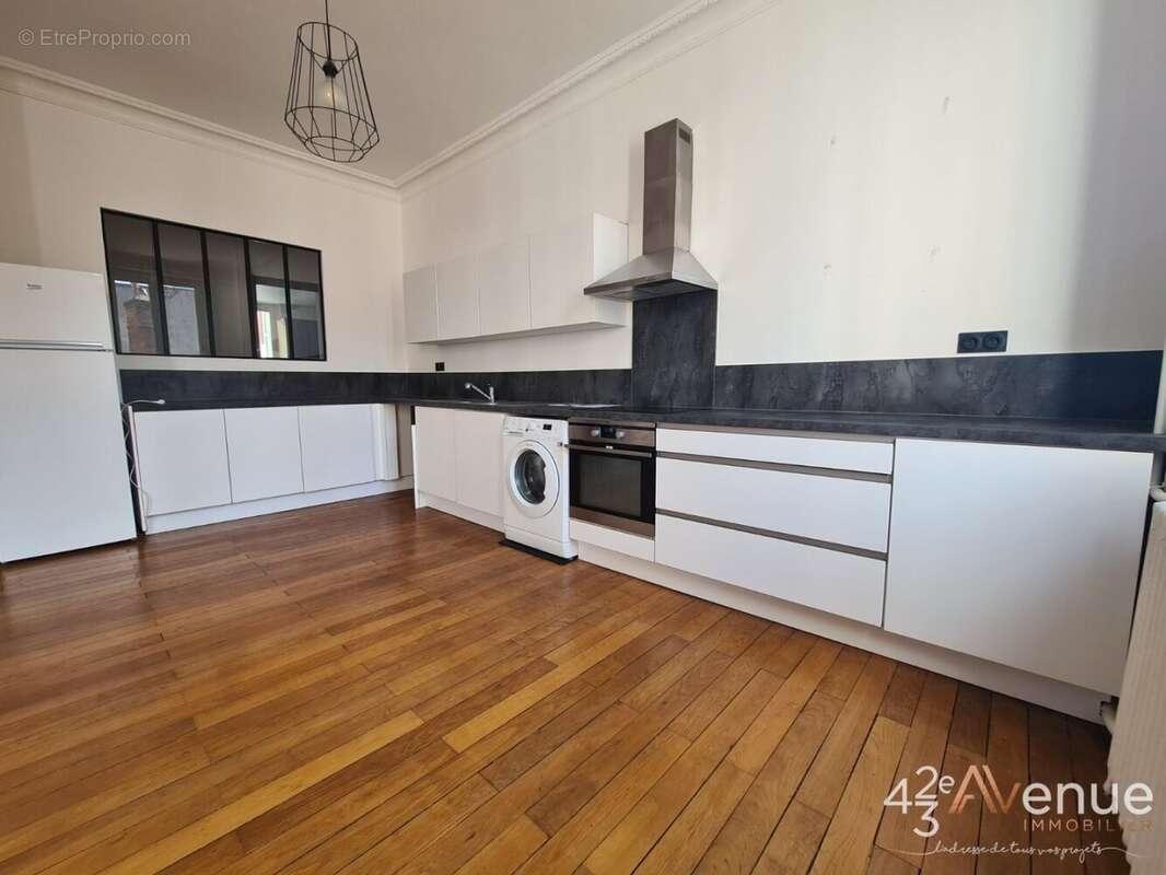 Appartement à SAINT-ETIENNE