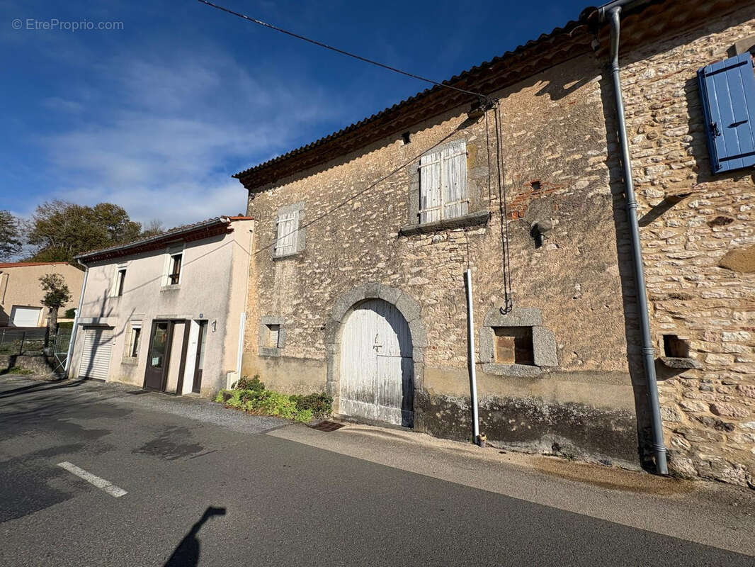 Maison à PAYRIN-AUGMONTEL