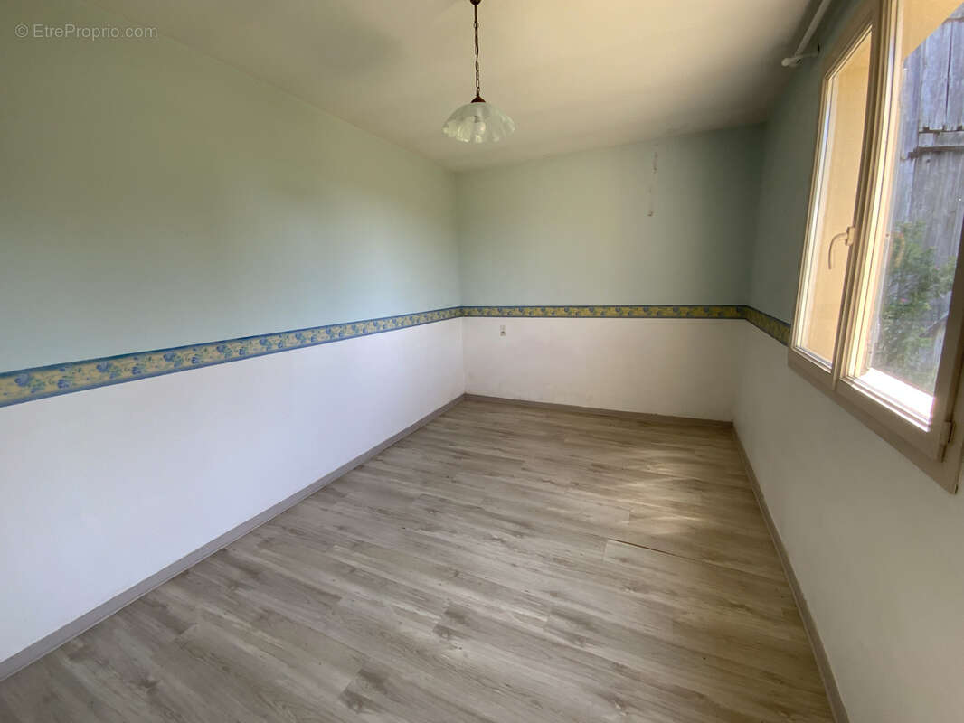 Maison à LIORAC-SUR-LOUYRE