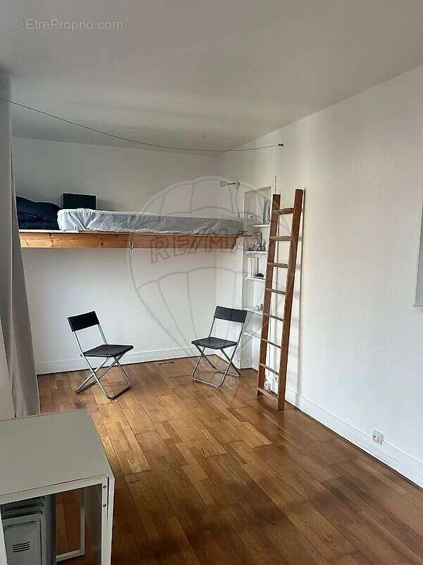 Appartement à PARIS-10E