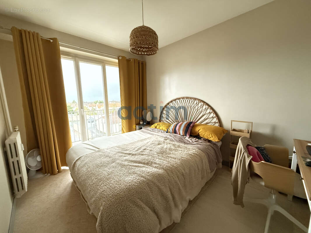 Centre-ville Montaigu, au 2e avec ascenseur, T3, 49,45 m2 habitables, cave, parking - photo 6