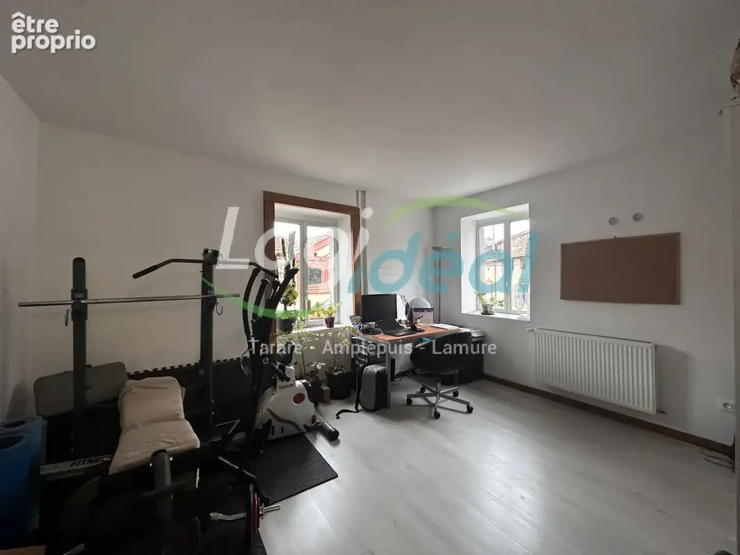 Regny  -  1 heure de lyon - photo 6