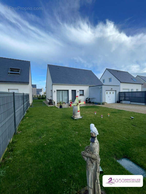 Maison à SAINT-POL-DE-LEON