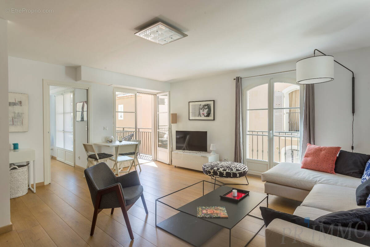 Appartement à SAINT-TROPEZ