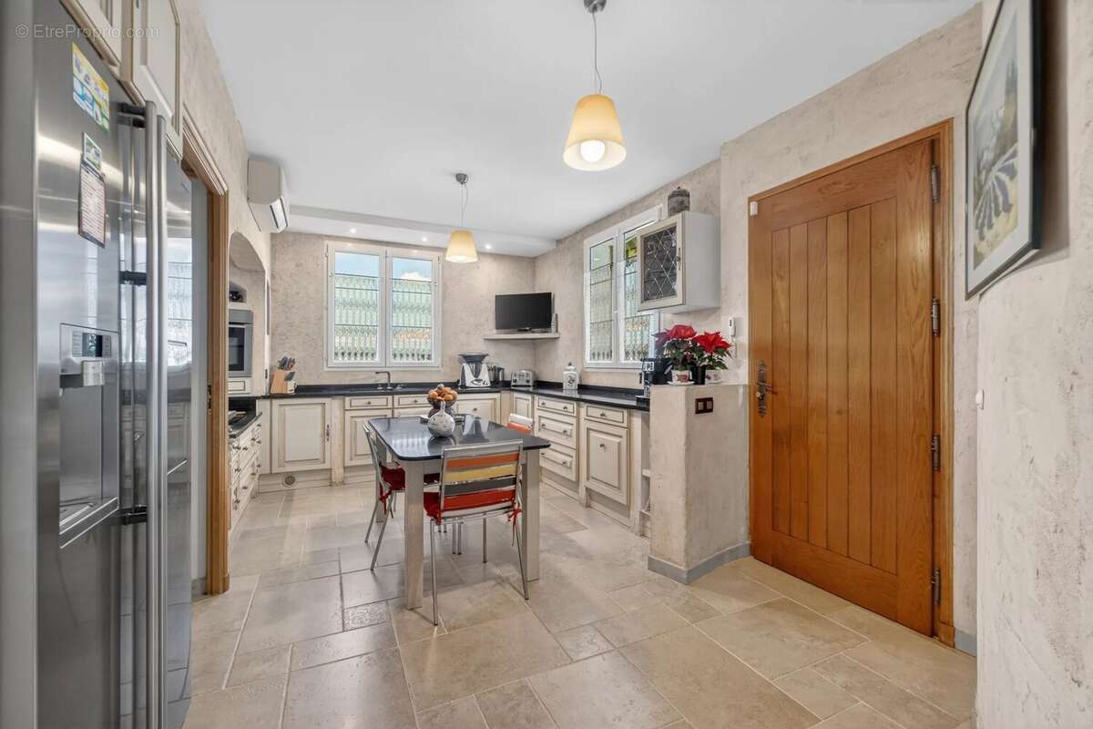 Maison à MONTAUROUX