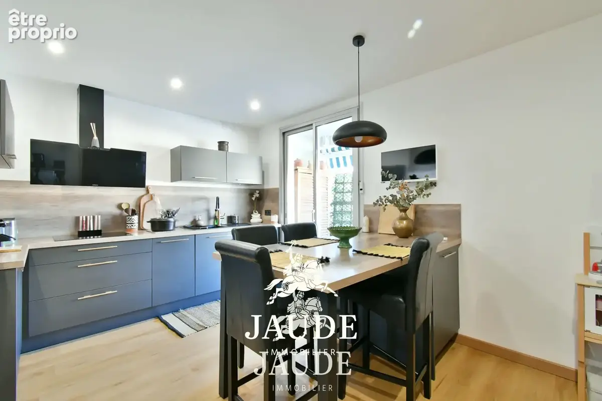 Appartement de 135 m2 en ÉTAGE ÉLEVÉ avec terrasses, cave et garage double   Rue Colbert, Résidence Nymphéas, - photo 6