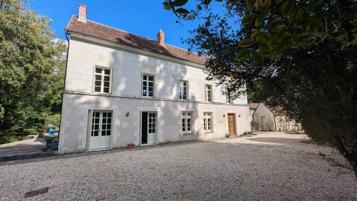 Maison à MONTRICHARD