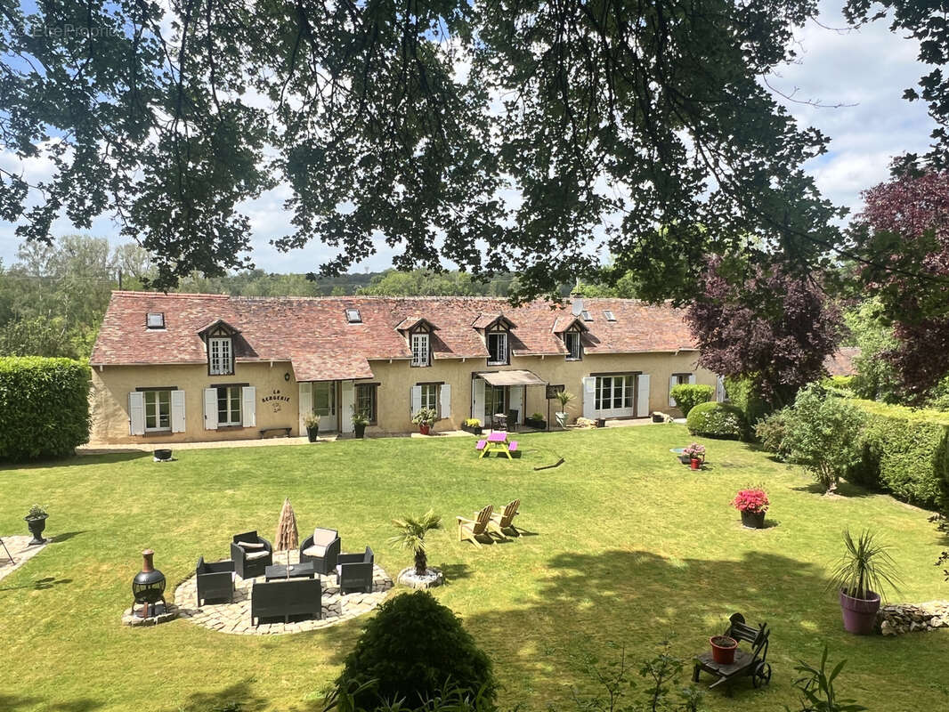 Maison à VERT-EN-DROUAIS