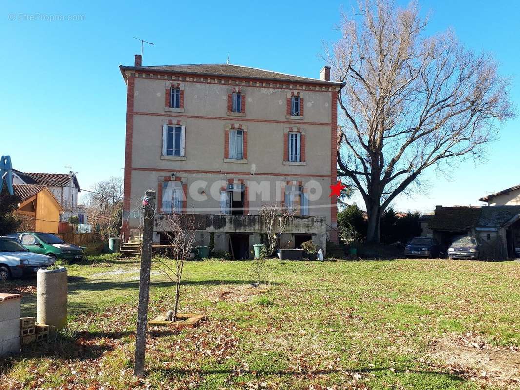 Maison à SAINT-PAUL-CAP-DE-JOUX