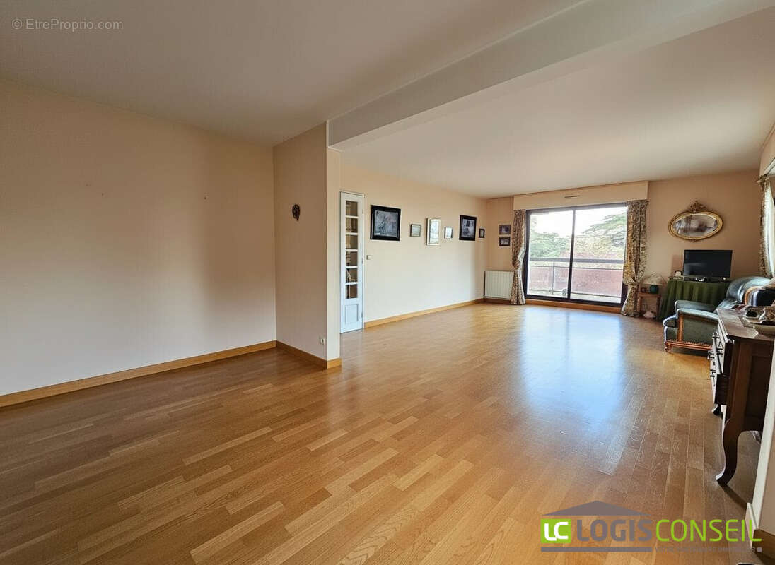 Appartement à CHATILLON