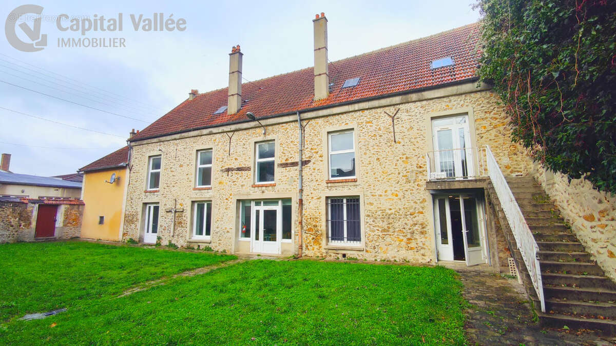 Appartement à CORBEIL-ESSONNES