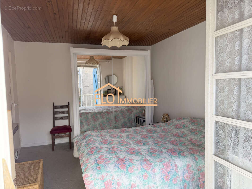 Maison à LA VACQUERIE-ET-SAINT-MARTIN-DE-CASTRIES