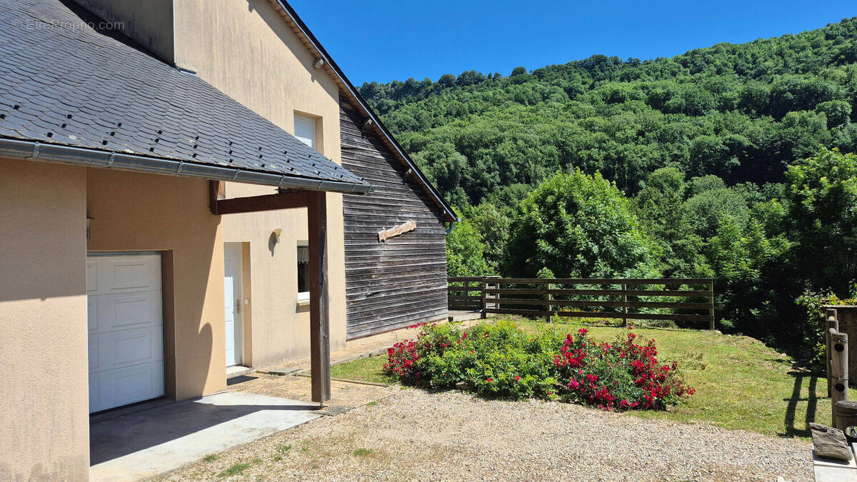 Maison à SAINT-CHELY-D'AUBRAC