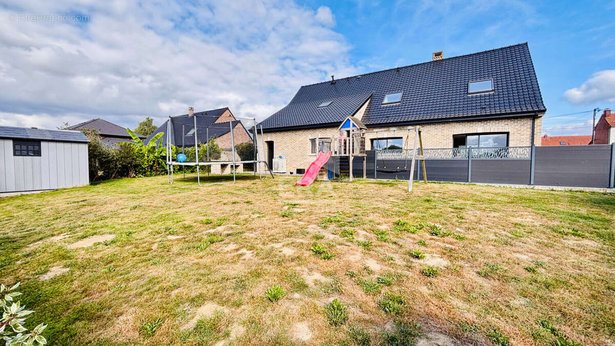 Maison à ROQUETOIRE