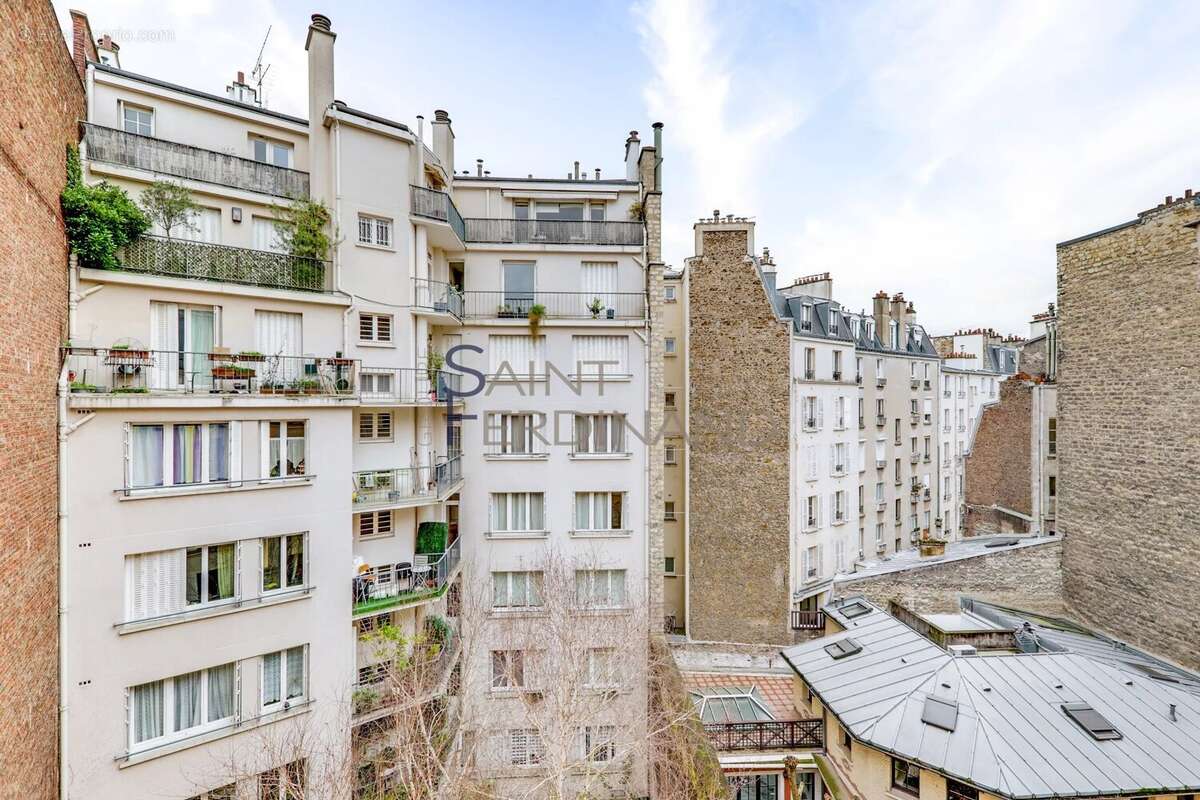 Appartement à PARIS-7E