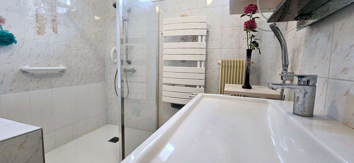 Maison à PONT-SAINT-ESPRIT