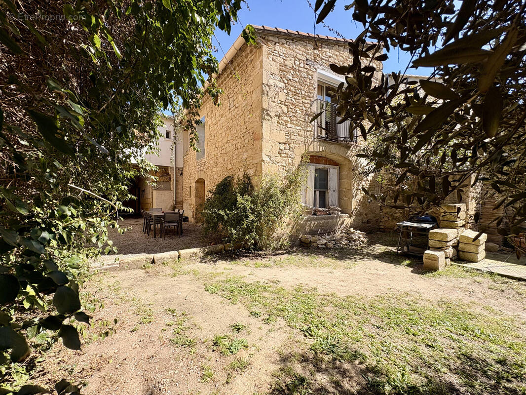 Maison à VERGEZE