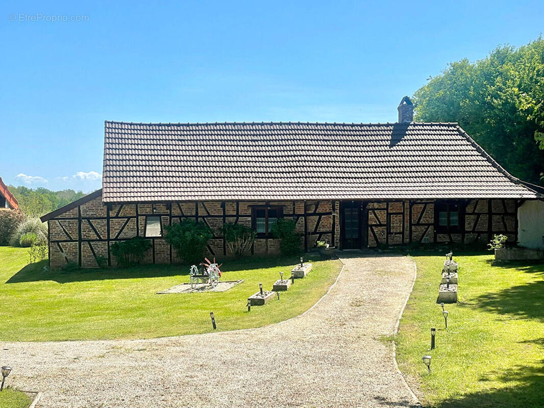 Maison à SAINT-GERMAIN-DU-BOIS