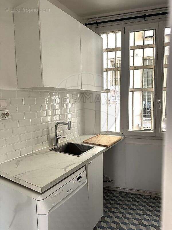 Appartement à PARIS-10E