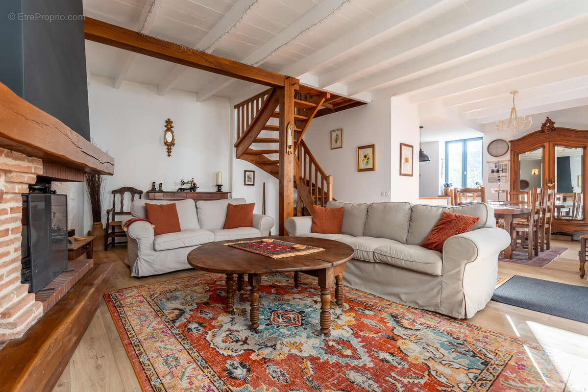 Maison à ROQUECOR
