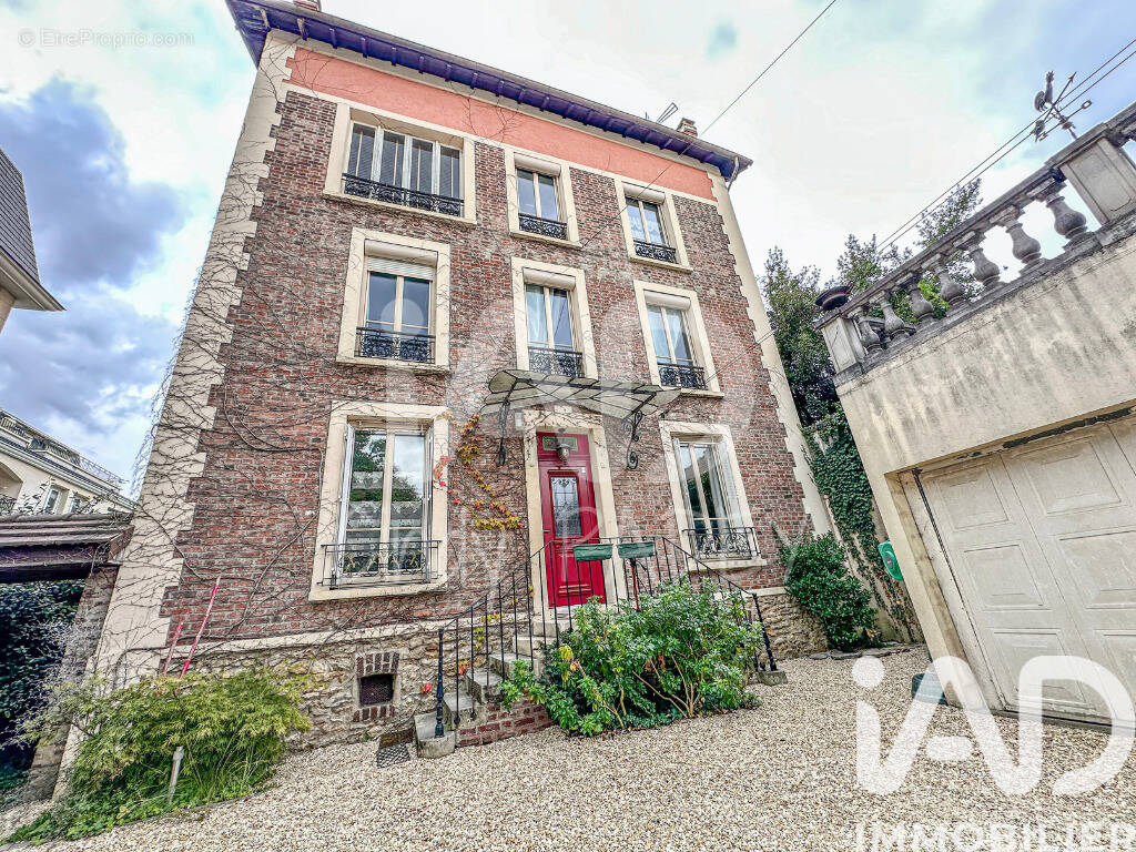 Photo 1 - Maison à LIVRY-GARGAN