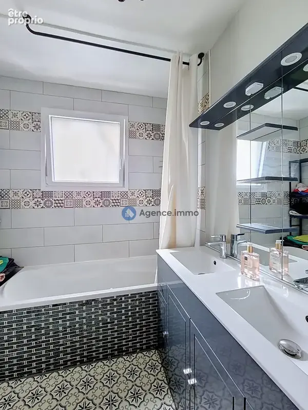 Maison 4 pièces 84 m² à vendre à Chateau-La-Valliere (37330) - photo 8