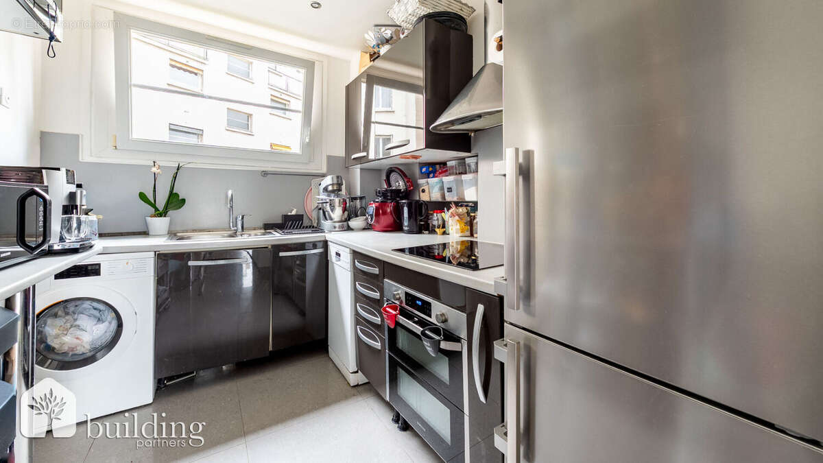 Appartement à PARIS-17E