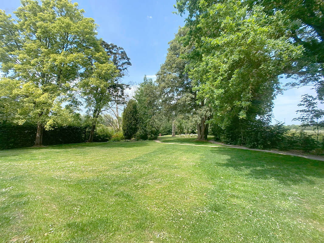 Maison à SAILLY-SUR-LA-LYS