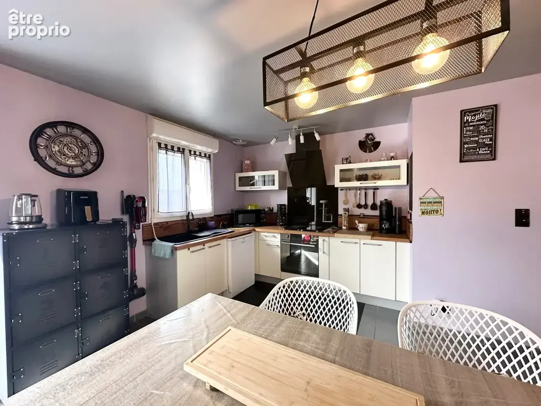 Séjour/ cuisine 45 m²