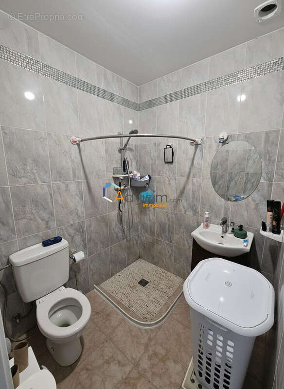 Appartement à SAINT-JEAN-DE-LA-RUELLE
