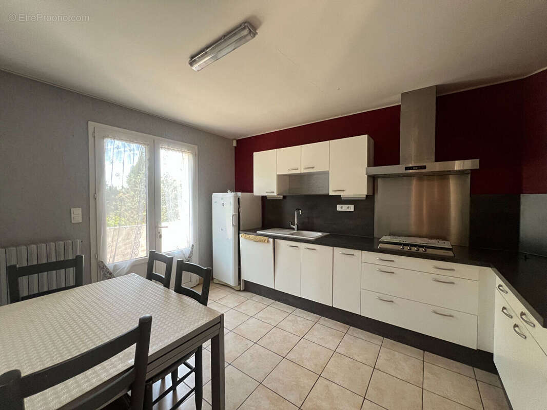 Maison Familiale Montfrin, terrain 940m2 - photo 2