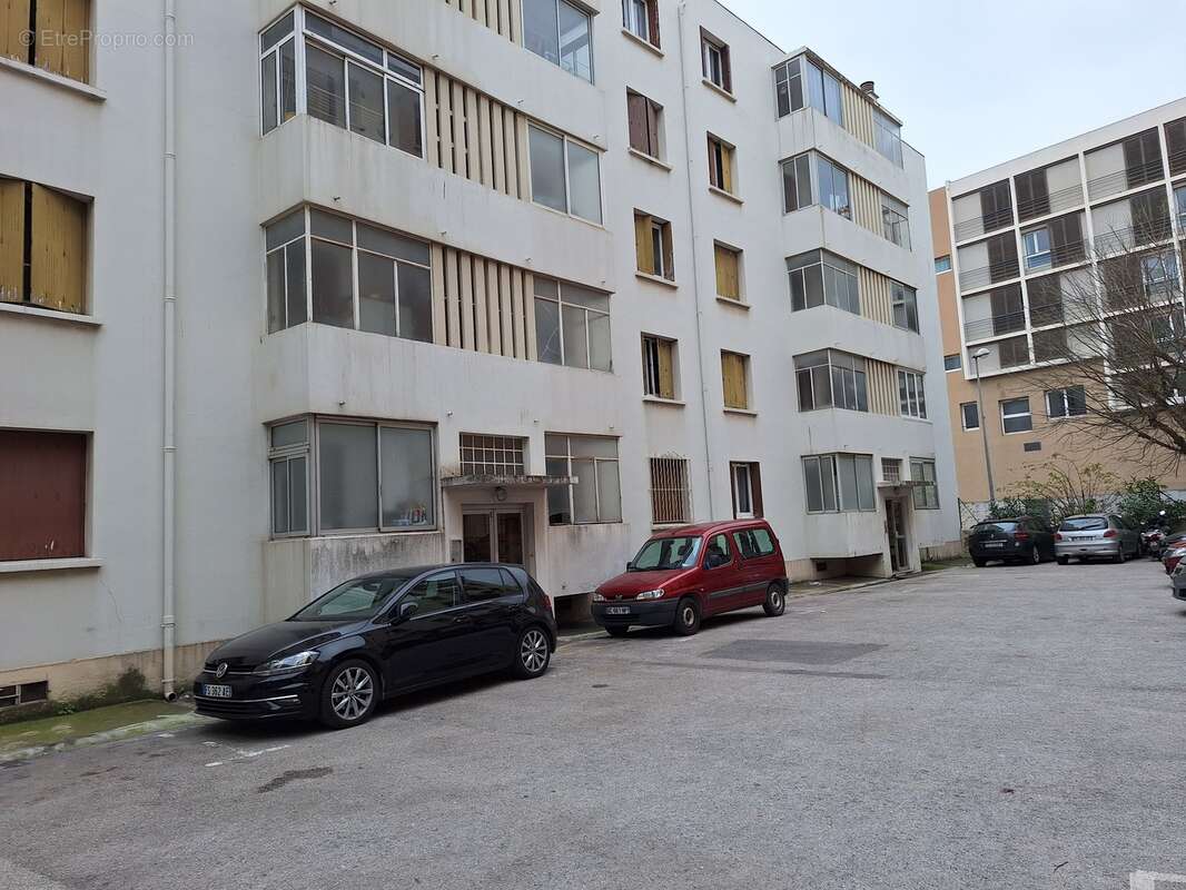 Toulon St Jean Appt Type 4 Vendu Loue - photo 2