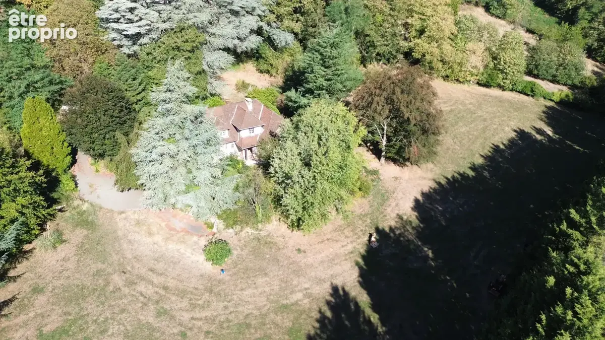 Le Golf / Côte Chaude - MAISON Familiale de 223m2, 6790m2 de terrain - photo 13