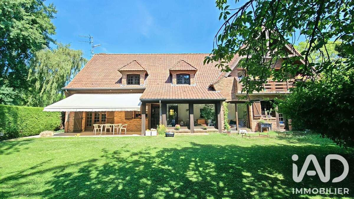 Maison 220 m² à Fournes-En-Weppes  - photo 6