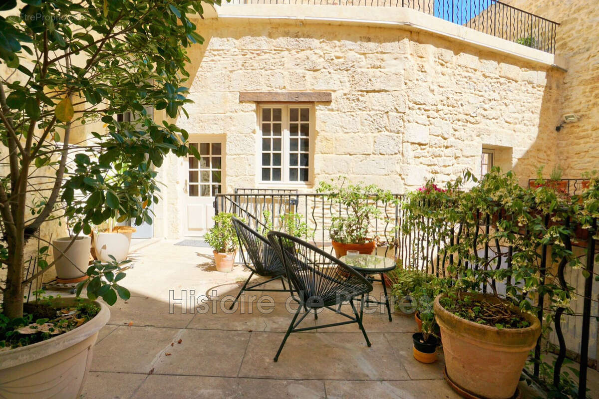 Maison à SAINT-GILLES