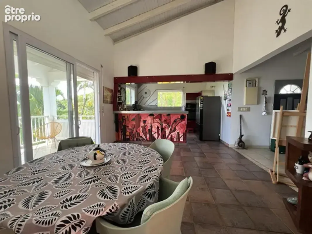 Maison t4 + t2 a bel air vauclin - photo 4