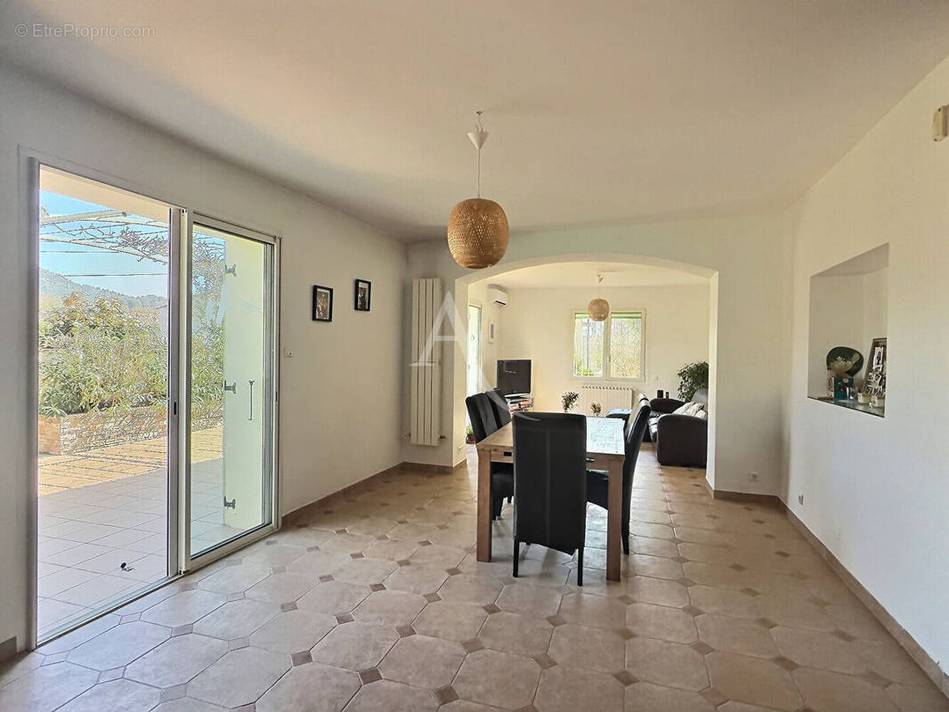 Maison à MARSEILLE-11E